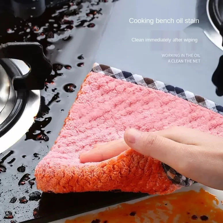 KitchenTowel™ – Der unverzichtbare Küchenhelfer für Sauberkeit und Komfort